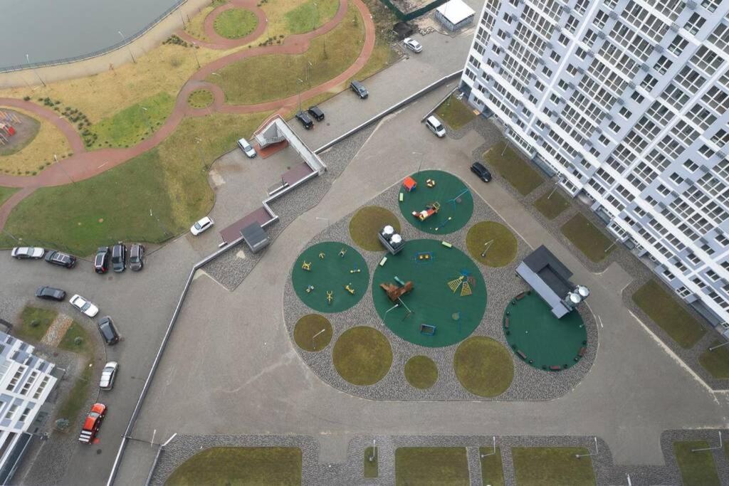 Современные Апартаменты Метро Харьковская Генератор В Доме Kiev Eksteriør billede